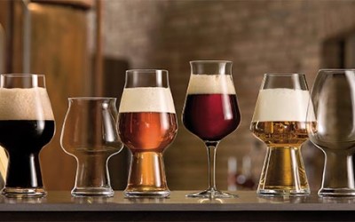 ¿La forma del vaso cambia el sabor de la cerveza?